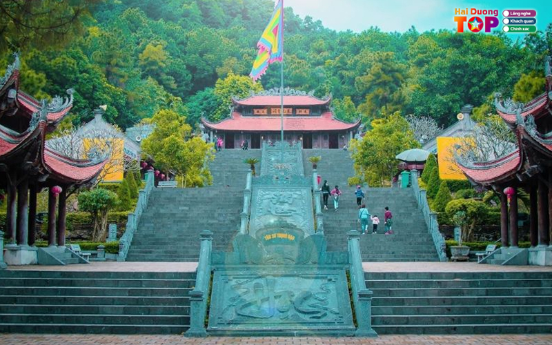 Den-tho-chu-van-an-haiduongtoplist