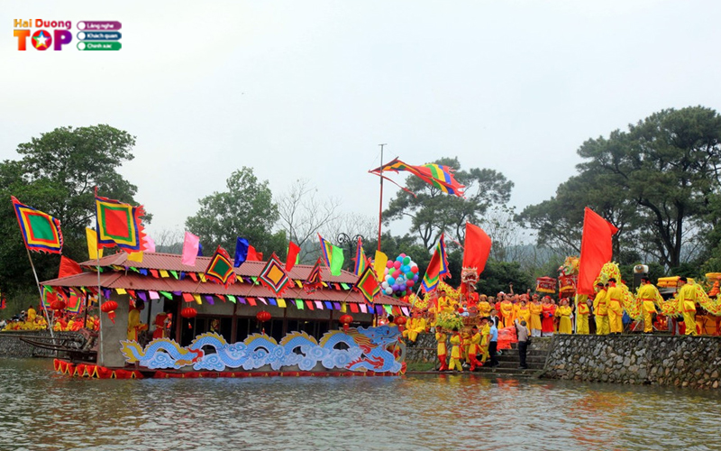 Le-hoi-con-son-kiep-bac-1