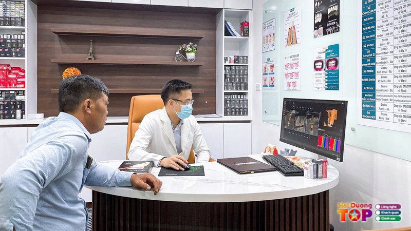 Cong-ty-co-phan-nha-khoa-htc-2