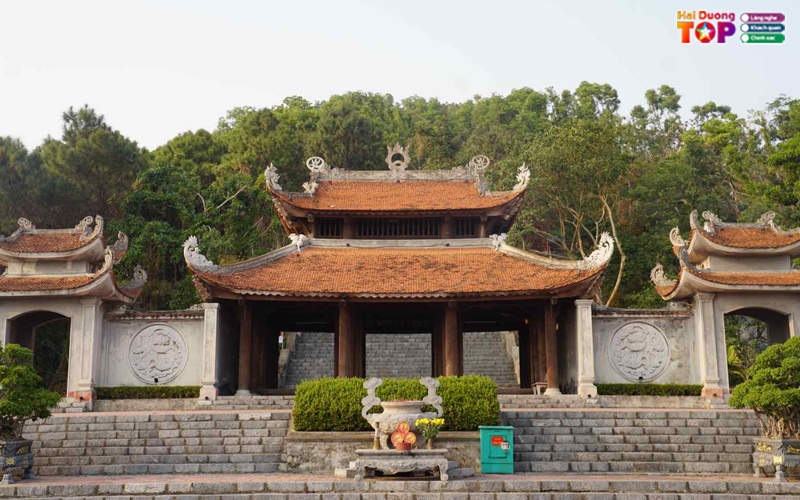 Den-cao-an-phu-hai-duong-2