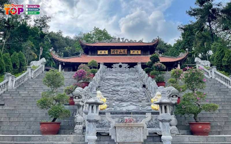 Den-tho-chu-van-an-hai-duong-4